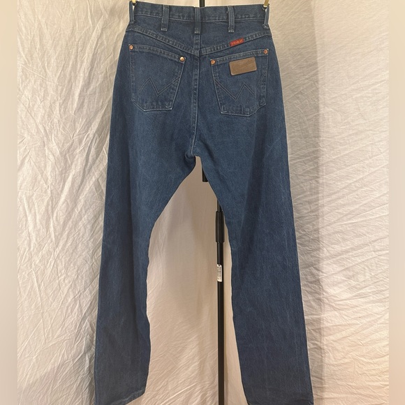 Cowboy Cut Wrangler Jeans - Picture 3 of 6